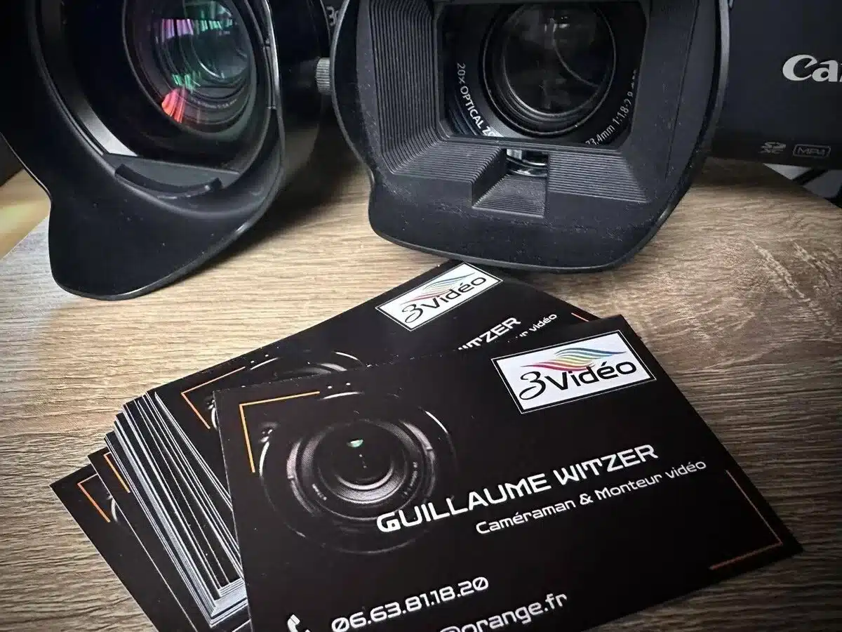 Cartes de visite et caméras de Guillaume Witzer Vidéaste dans l'Aube et gérant de 3Vidéo