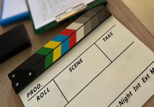 Cartes de visite et caméras de Guillaume Witzer Vidéaste dans l'Aube et gérant de 3Vidéo